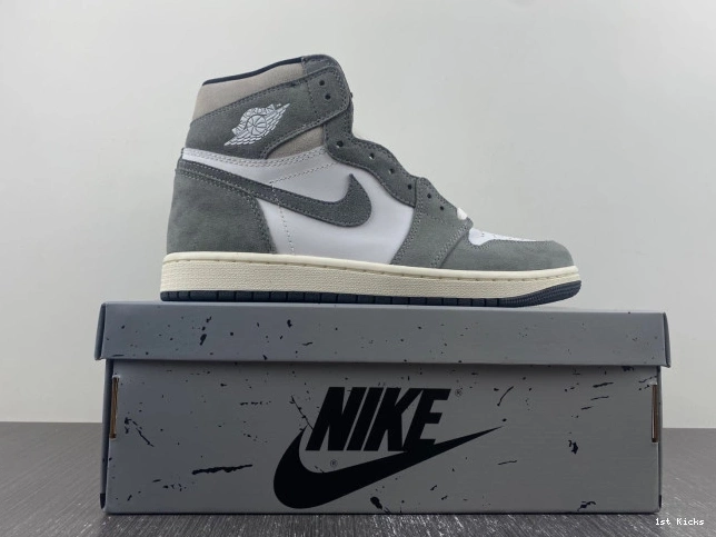 1st Kicks Shoes Black Jordan High 1 DZ5485-051 Retro OG Washed 0729